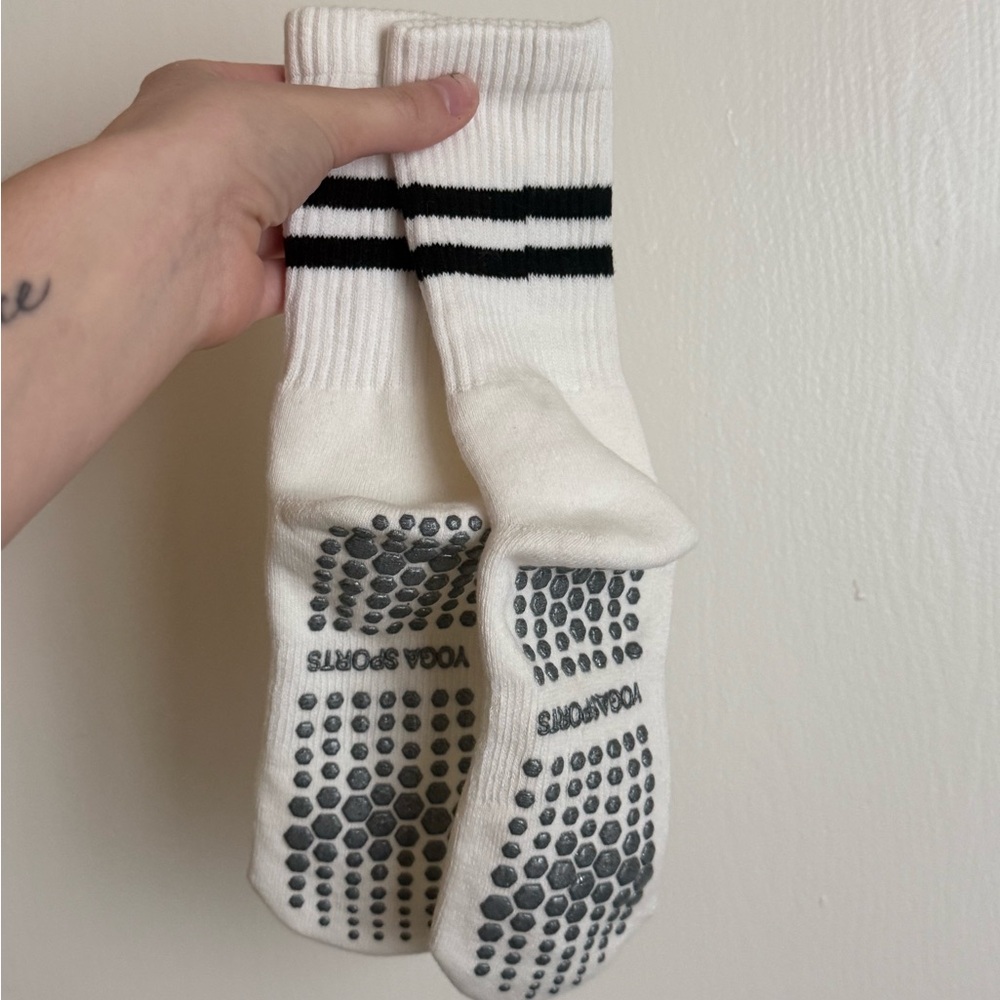 White Pilates / Yoga Grip Non-Slip Socks
